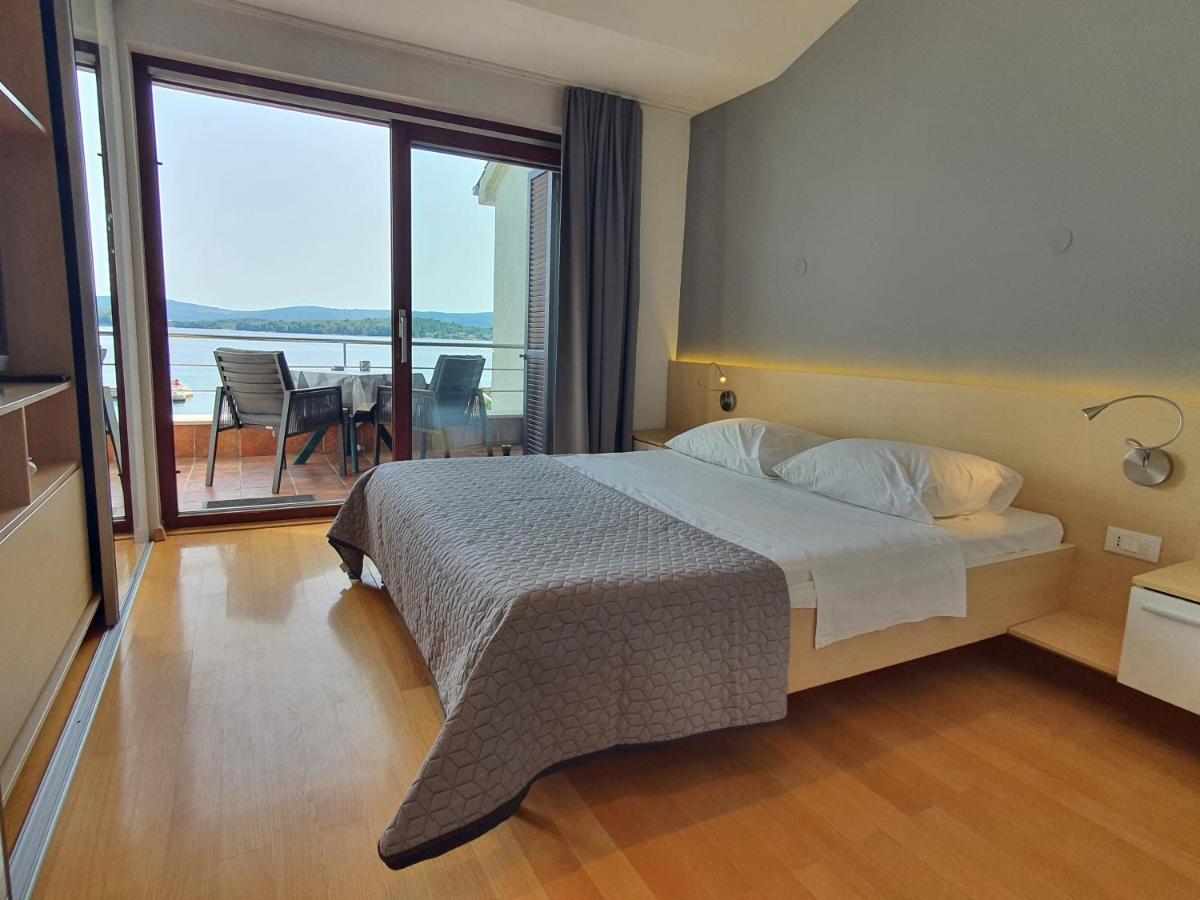 Apartments Villa Oliva Turanj Kültér fotó