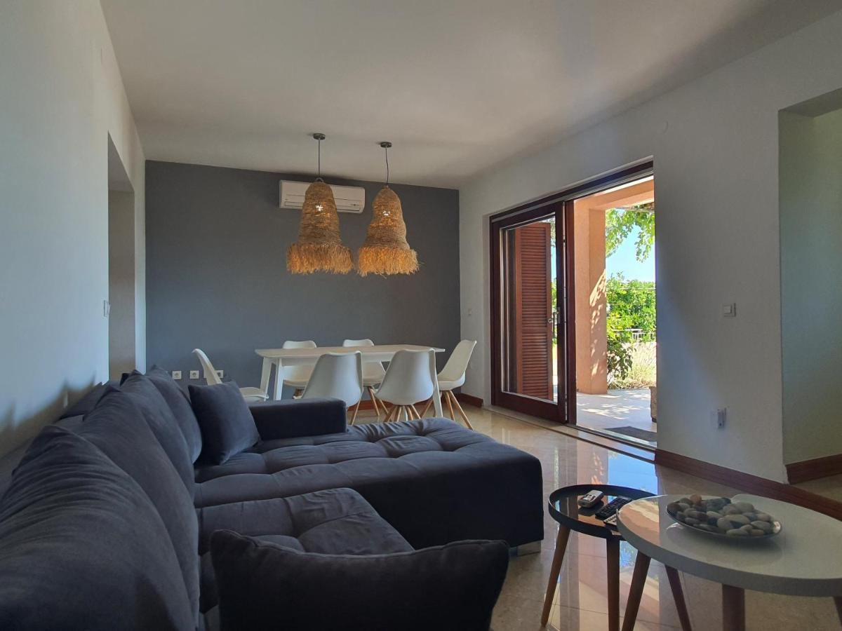 Apartments Villa Oliva Turanj Kültér fotó
