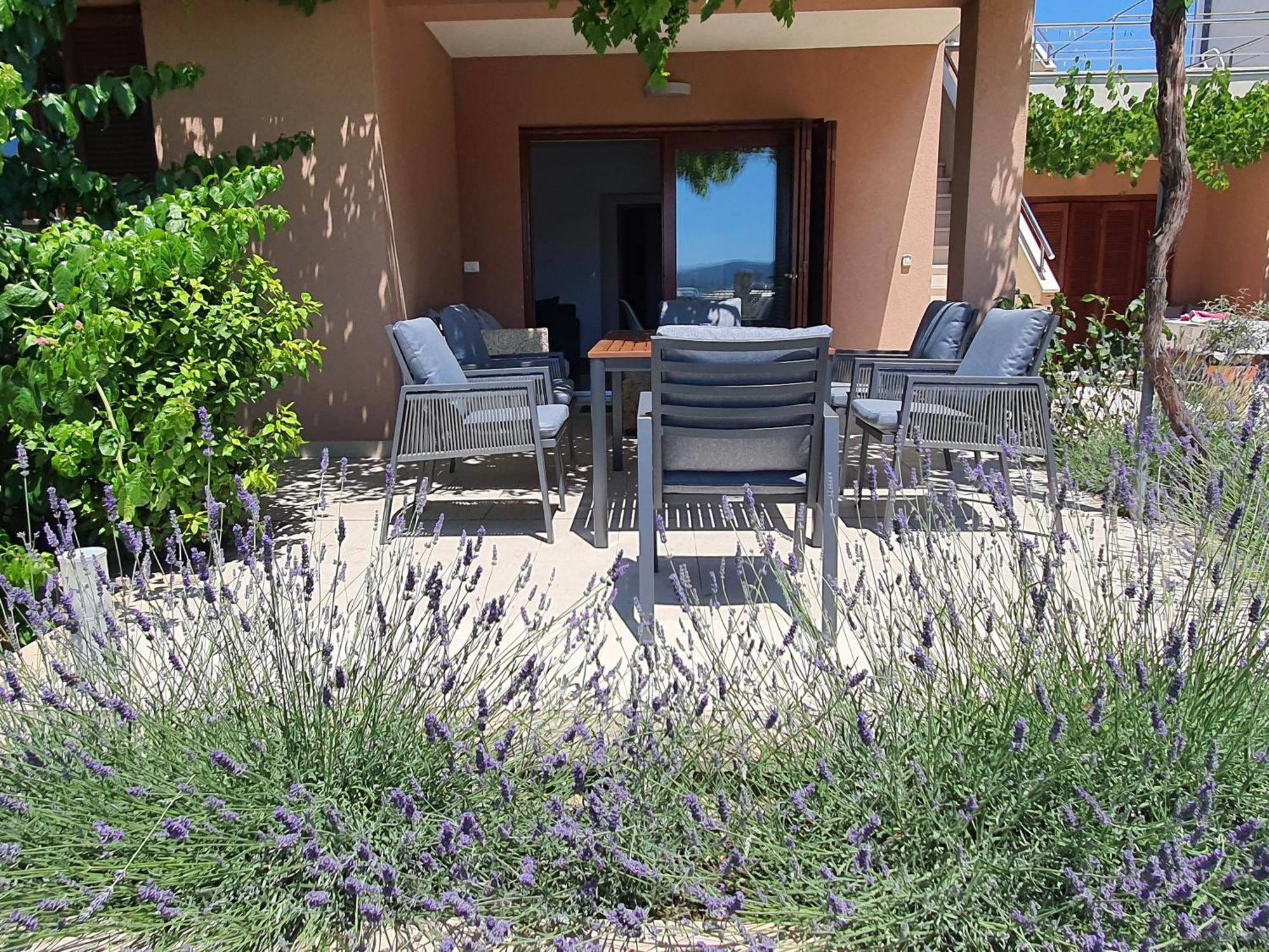 Apartments Villa Oliva Turanj Szoba fotó