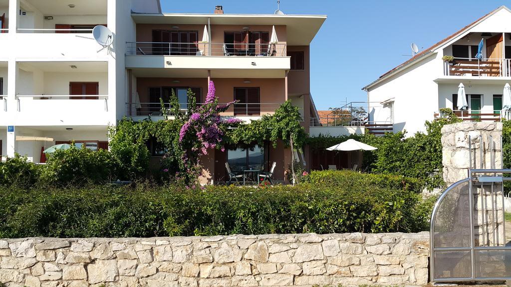 Apartments Villa Oliva Turanj Kültér fotó