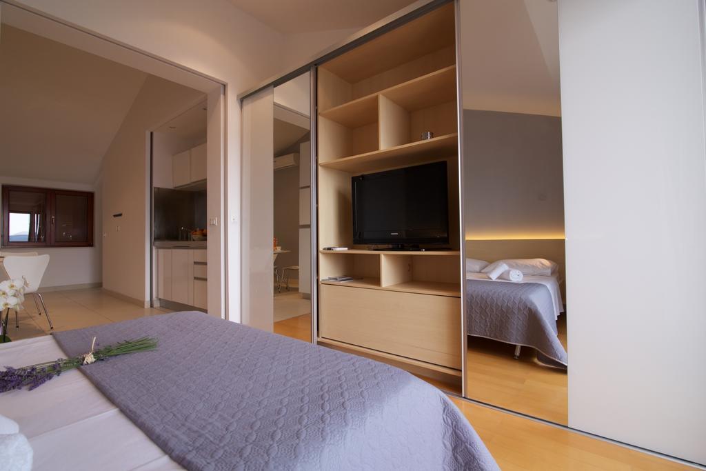 Apartments Villa Oliva Turanj Kültér fotó