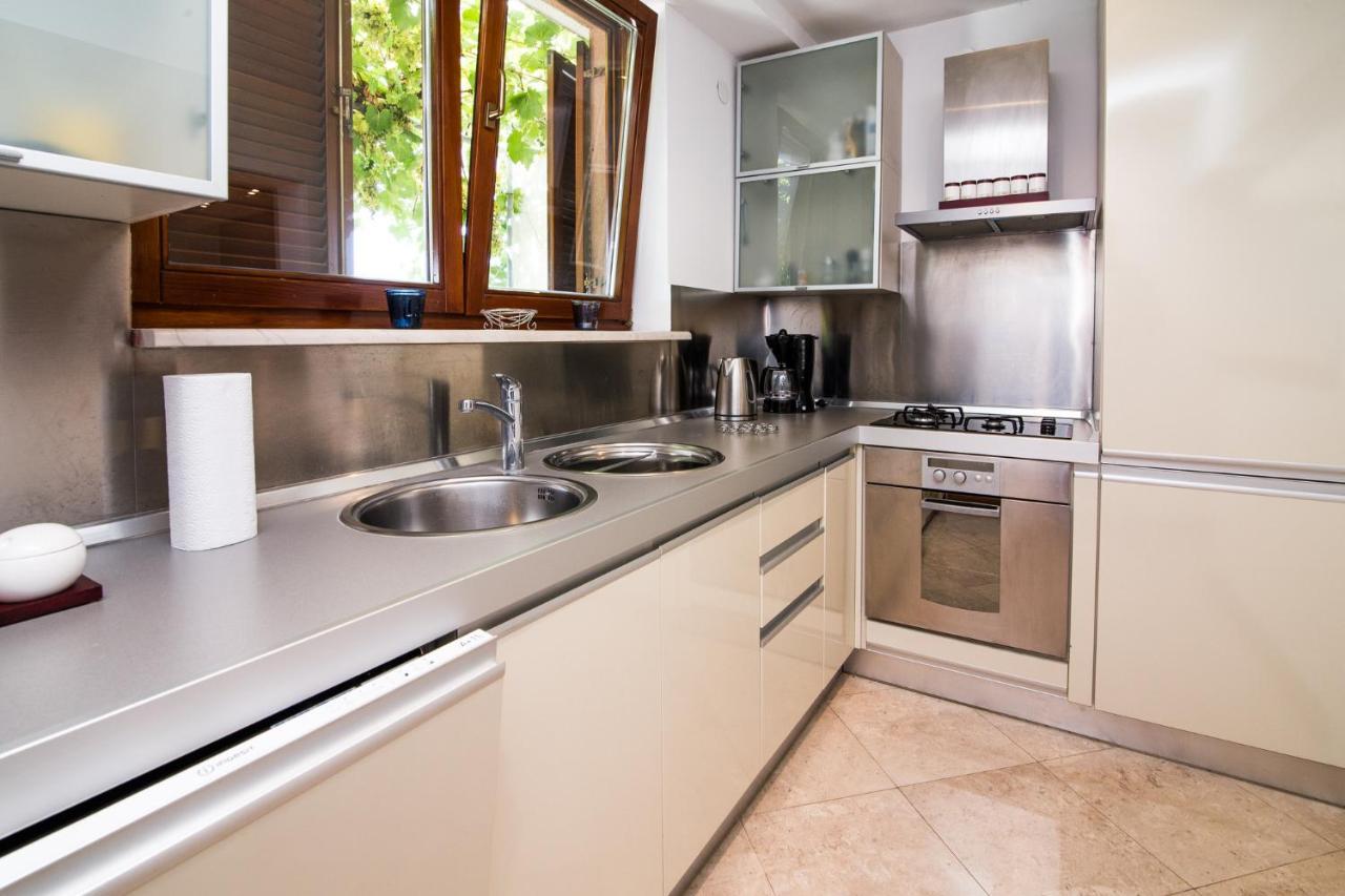 Apartments Villa Oliva Turanj Kültér fotó